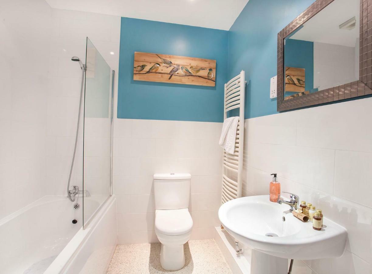 Thomas, Off Leeman Road, Sleeps 9 Villa York Exterior foto